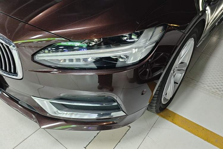 Used Volvo S90 2019 T5 Zhiyuan Edition Left Front Headlight