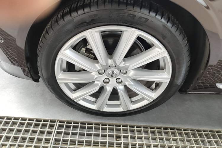 Used Volvo S90 2019 T5 Zhiya Edition Left Front Wheel Hub