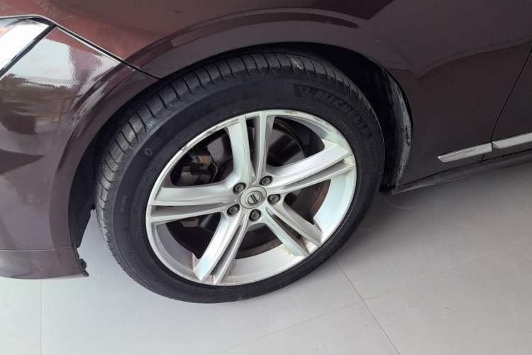 Used Volvo S90 2019 T5 Zhiyi Edition Left Front Wheel Hub