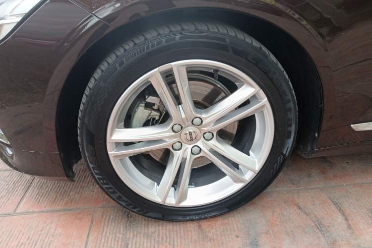 Used Volvo S90 2019 T5 Zhiyi Edition Left Front Wheel Hub