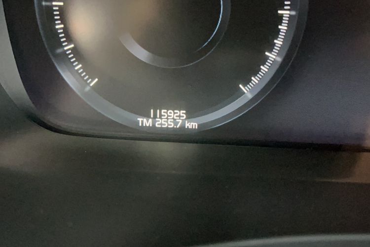 Used Volvo S90 2019 T5 Zhiyuan Edition Odometer Close Up