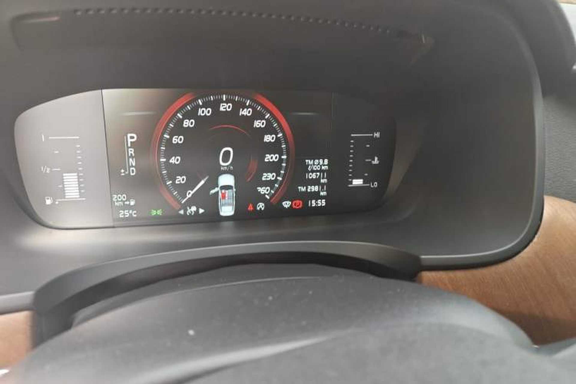 Used Volvo S90 2019 T5 Zhiyi Edition Odometer Close Up