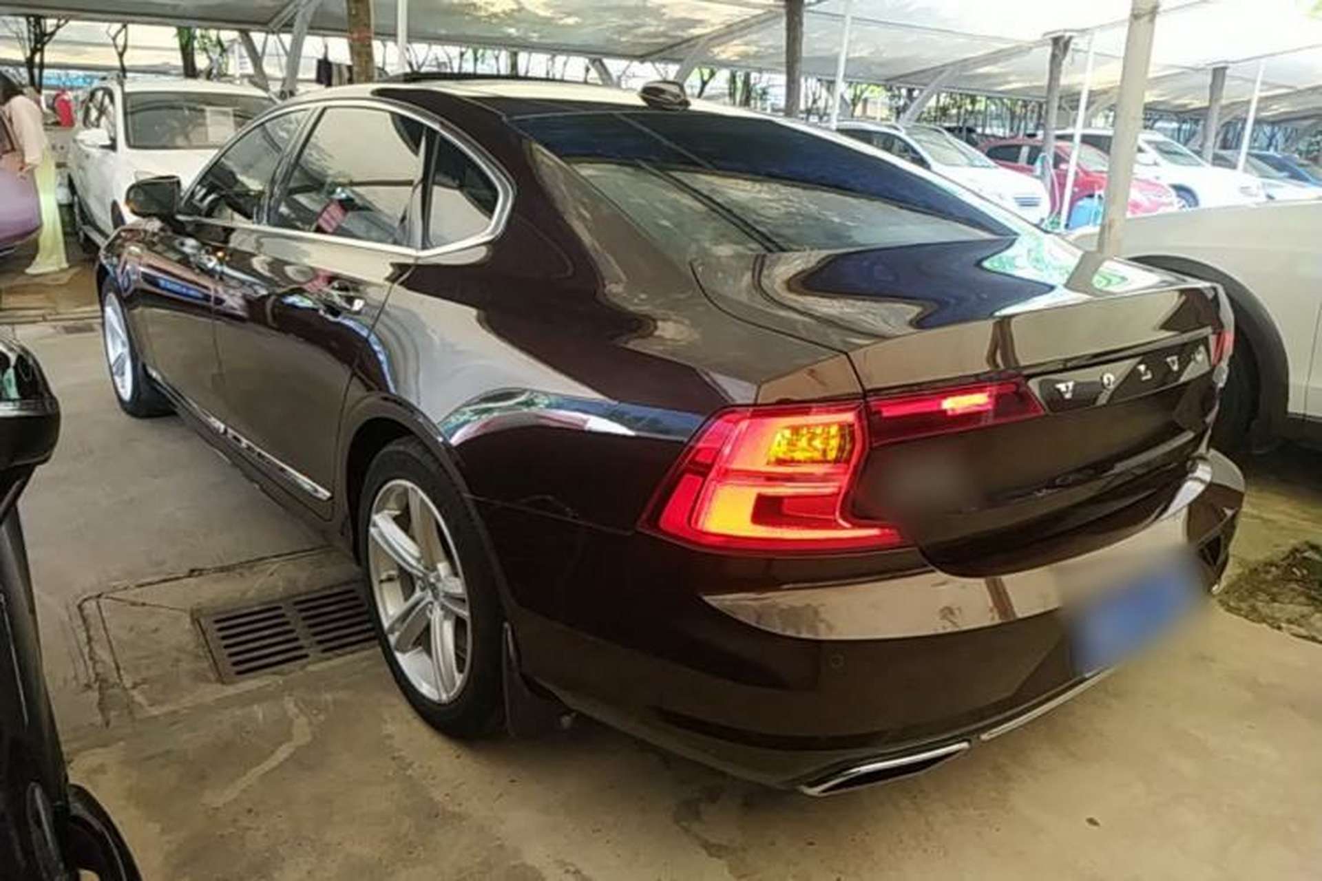 Used Volvo S90 2019 T5 Zhiyi Edition Rear Left 45 Deg