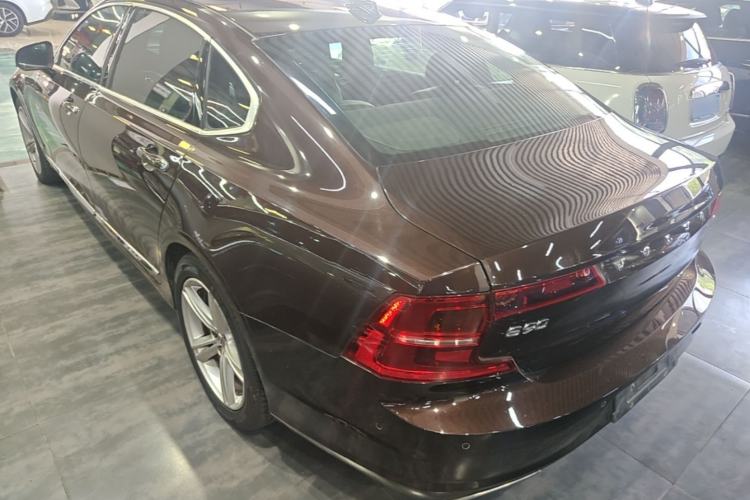 Used Volvo S90 2019 T5 Zhiyuan Edition Rear Left 45 Deg