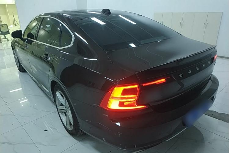 Used Volvo S90 2019 T5 Zhiyi Edition Rear Left 45 Deg