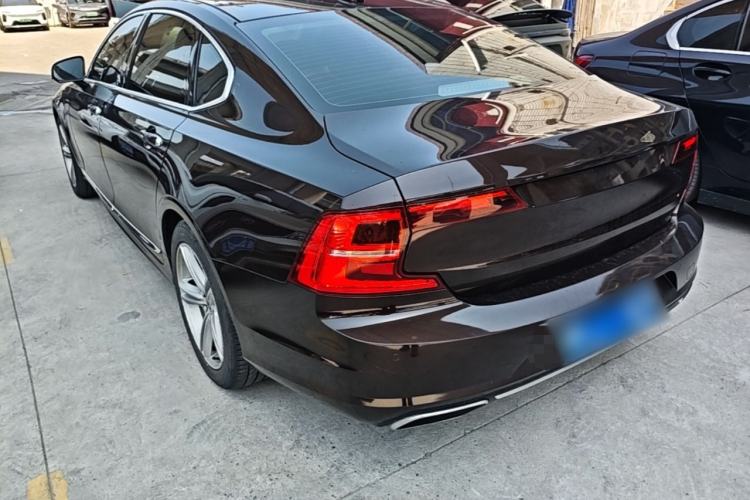 Used Volvo S90 2019 T4 Zhiyi Edition Rear Left 45 Deg