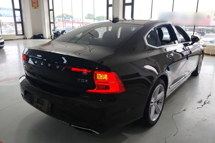 Used Volvo S90 2019 T5 Zhiyi Edition Rear Right 45 Deg