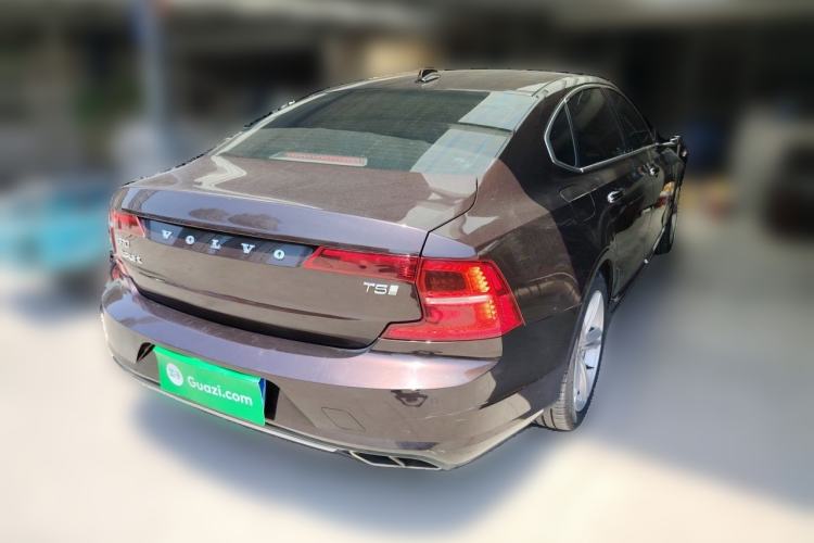 Used Volvo S90 2019 T5 Zhiyi Edition Rear Right 45 Deg