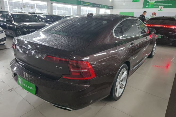 Used Volvo S90 2019 T5 Zhiyi Edition Rear Right 45 Deg