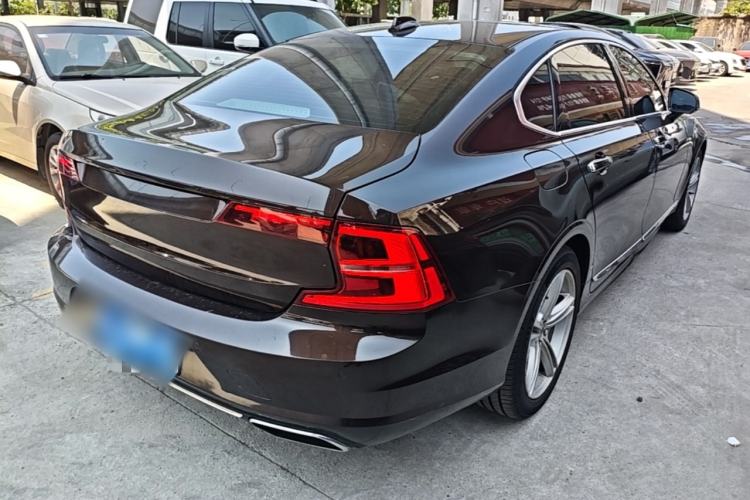 Used Volvo S90 2019 T4 Zhiyi Edition Rear Right 45 Deg