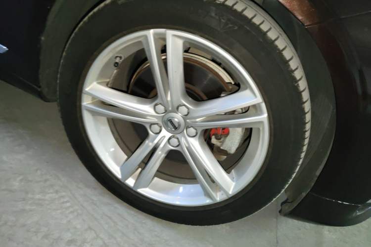Used Volvo S90 2019 T5 Zhiyi Edition Right Front Wheel Hub