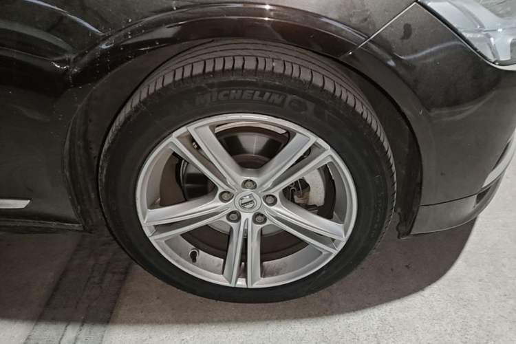 Used Volvo S90 2019 T5 Zhiyi Edition Right Front Wheel Hub