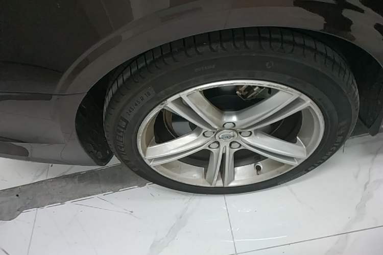 Used Volvo S90 2019 T5 Zhiyi Edition Right Rear Wheel Hub