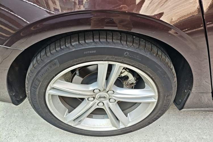Used Volvo S90 2019 T4 Zhiyi Edition Right Rear Wheel Hub