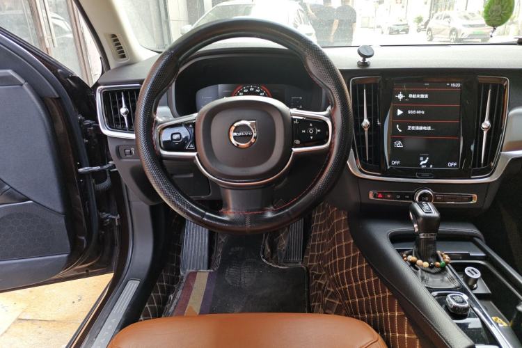 Used Volvo S90 2019 T4 Zhiyi Edition Steering Wheel
