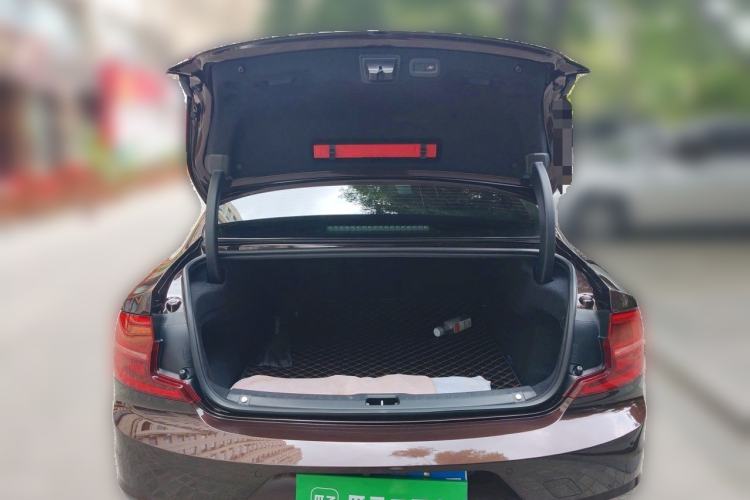 Used Volvo S90 2019 T5 Zhiyuan Edition Trunk