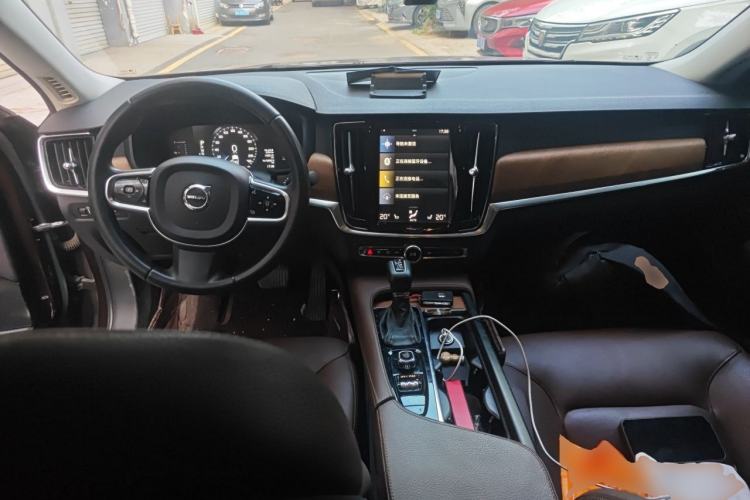 Used Volvo S90 2019 T5 Zhiyi Edition Center Console