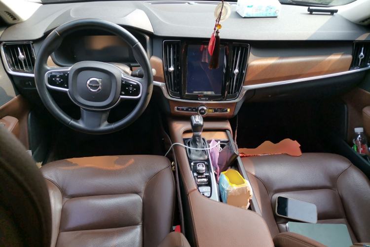 Used Volvo S90 2019 T5 Zhiyuan Edition Center Console