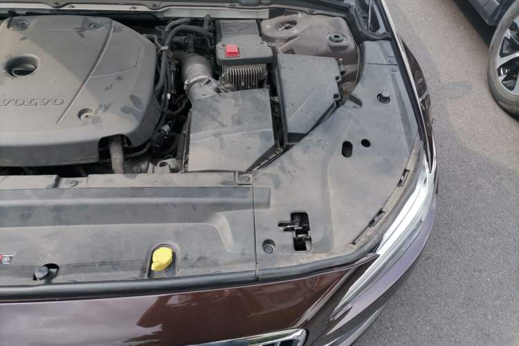 Used Volvo S90 2019 T5 Zhiyuan Edition Engine Bay Left