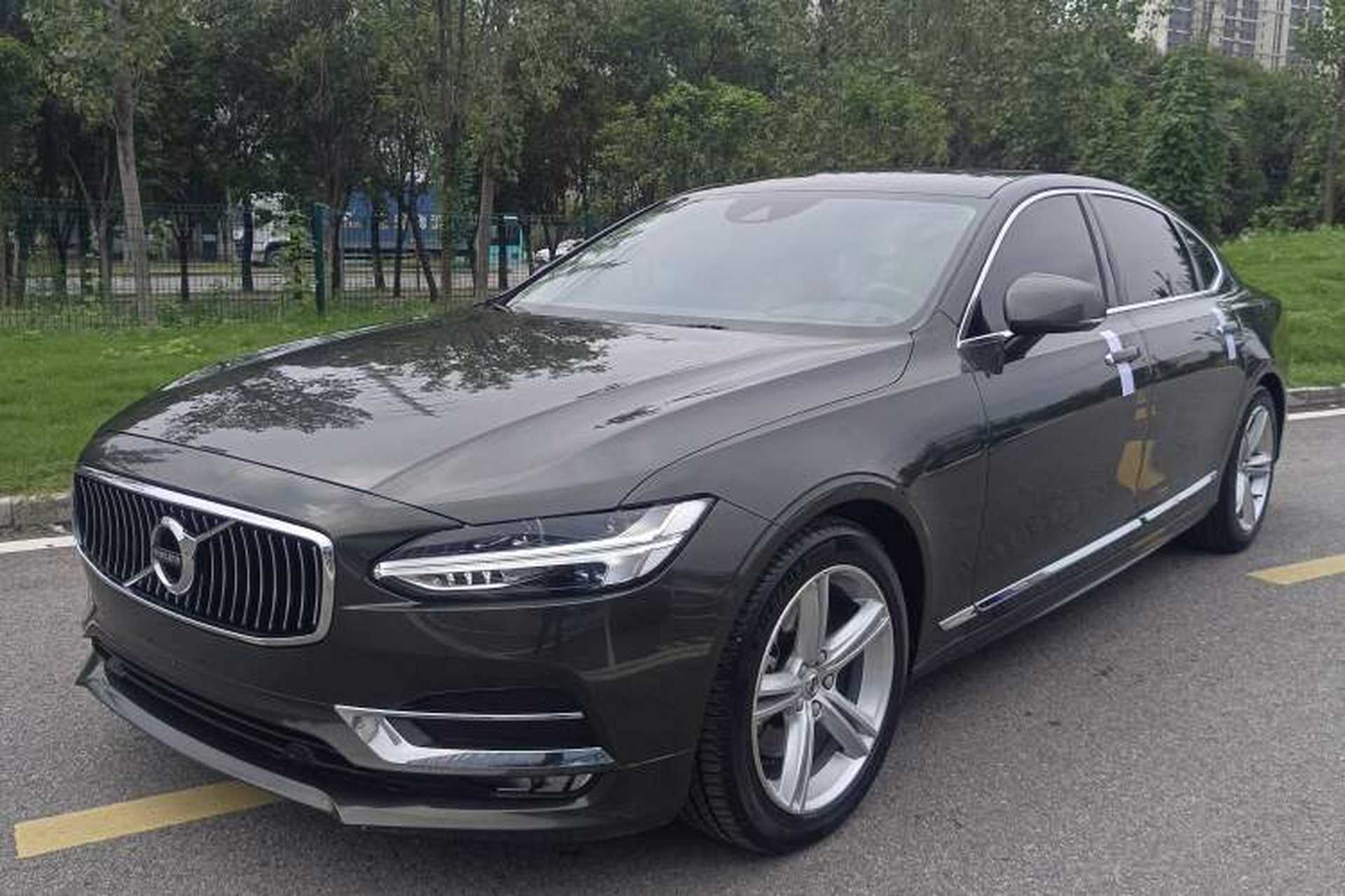 Used Volvo S90 2019 T5 Zhiyi Edition Front Left 45 Deg