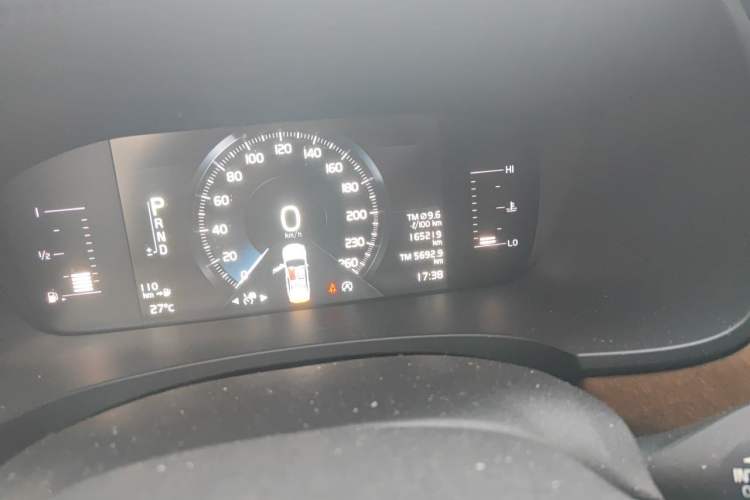 Used Volvo S90 2019 T5 Zhiyi Edition Odometer Close Up
