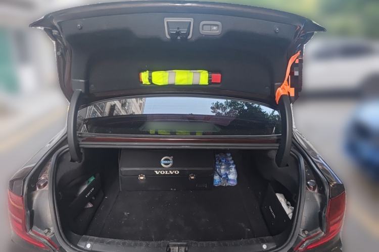 Used Volvo S90 2019 T5 Zhiyi Edition Trunk