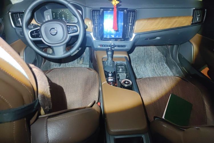 Used Volvo S90 2019 T5 Zhiyi Edition Center Console