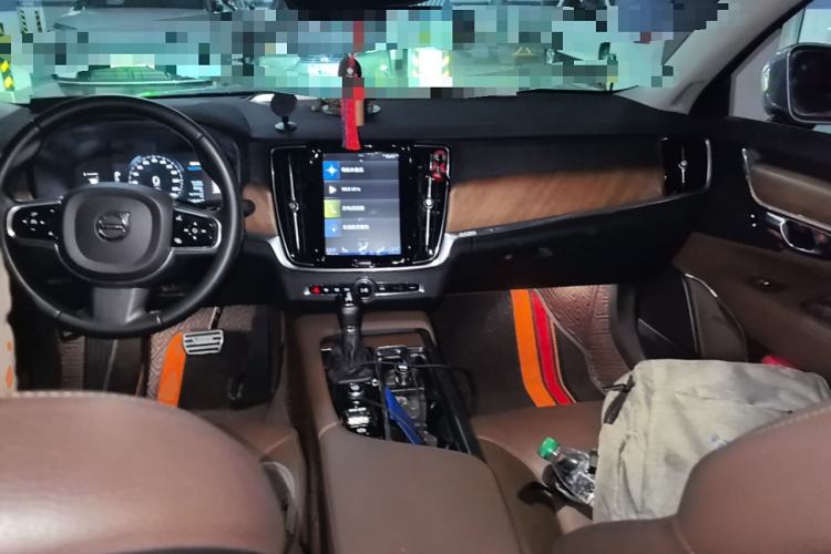 Used Volvo S90 2019 T5 Zhiyuan Edition Center Console