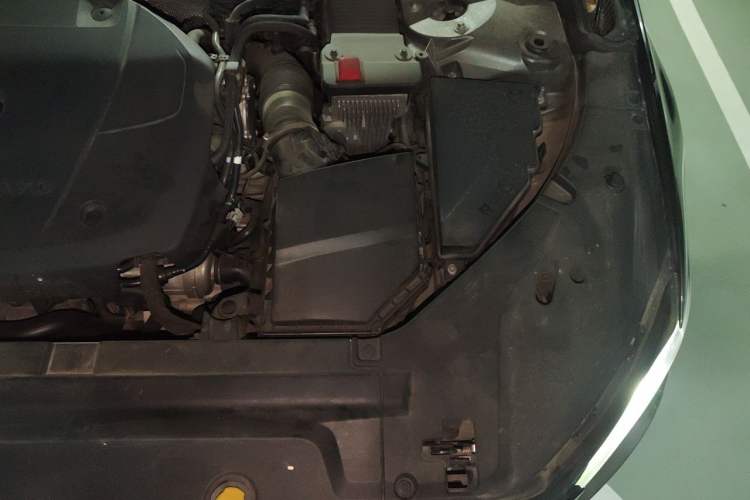 Used Volvo S90 2019 T5 Zhiyi Edition Engine Bay Left