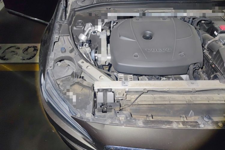 Used Volvo S90 2019 T5 Zhiyi Edition Engine Bay Right
