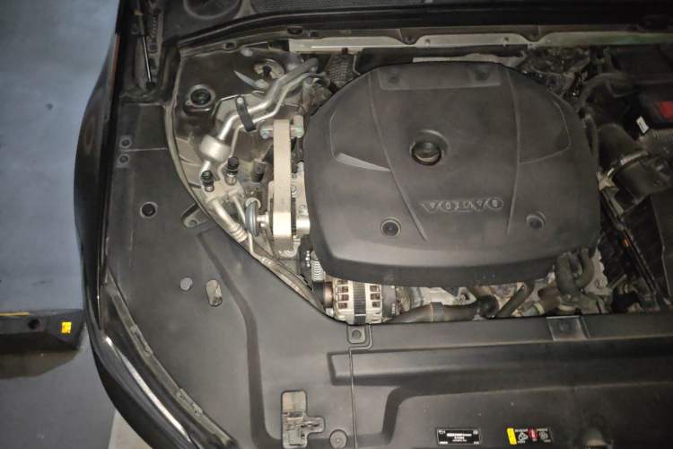 Used Volvo S90 2019 T4 Zhiyi Edition Engine Bay Right