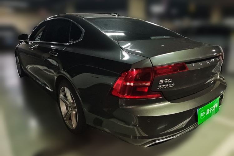 Used Volvo S90 2019 T5 Zhiyi Edition Rear Left 45 Deg