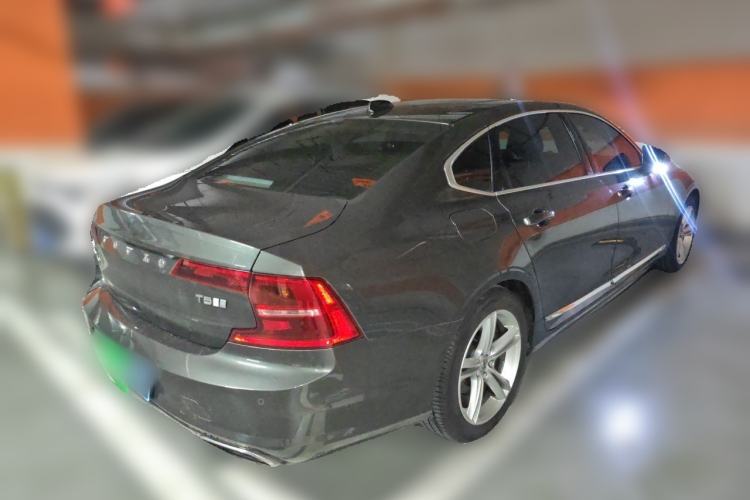 Used Volvo S90 2019 T4 Zhiyi Edition Rear Right 45 Deg