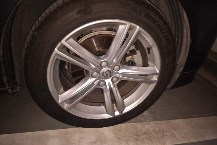 Used Volvo S90 2019 T4 Zhiyi Edition Right Front Wheel Hub