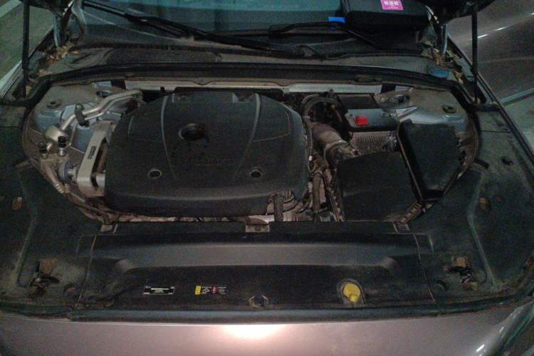 Used Volvo S90 2019 T5 Zhiyi Edition Engine Bay