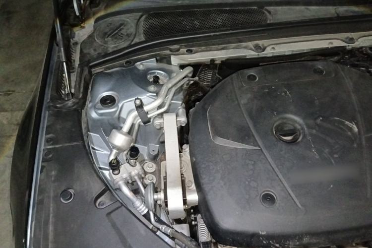 Used Volvo S90 2019 T5 Zhiyi Edition Engine Bay Right