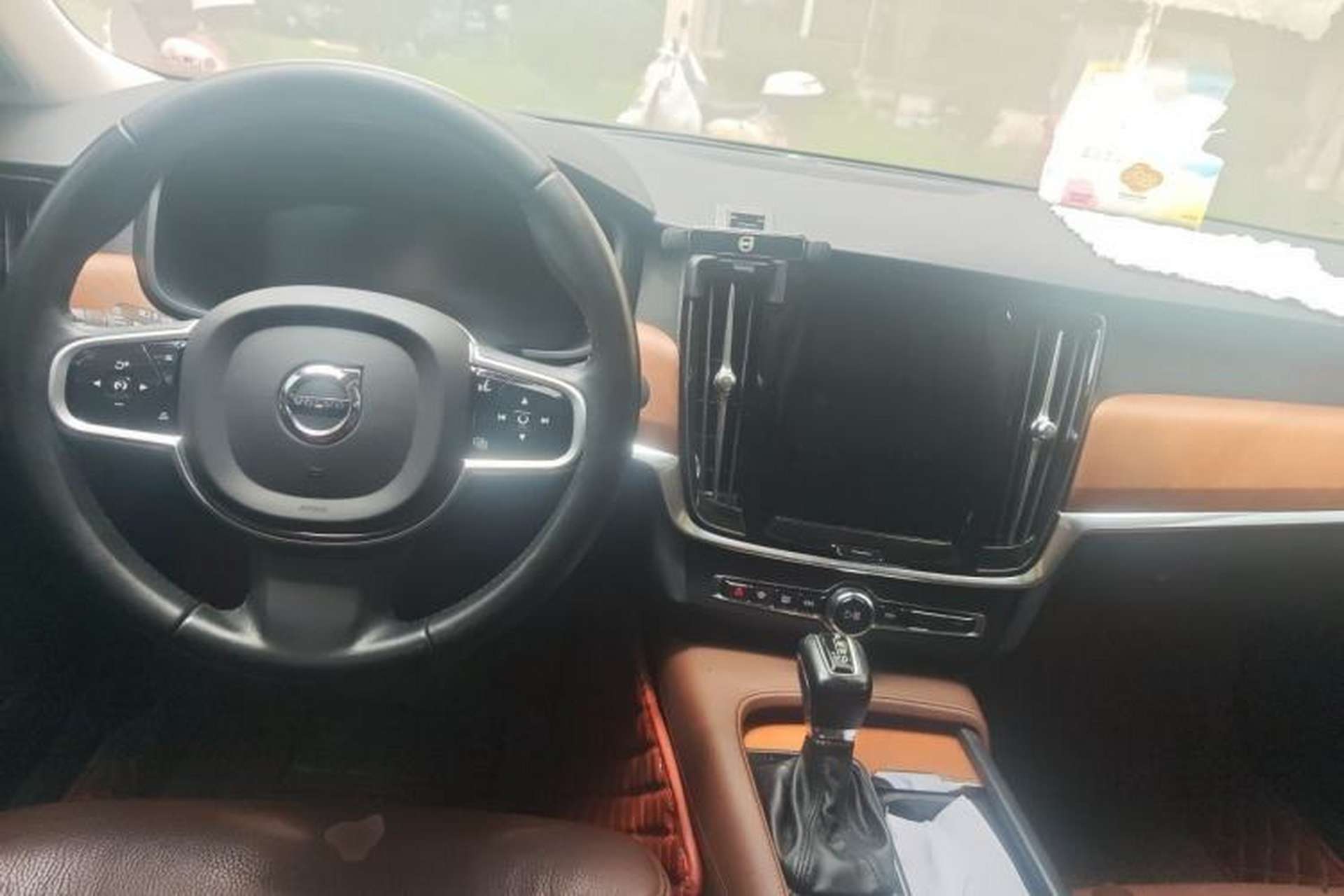 Used Volvo S90 2019 T5 Zhiyuan Edition Center Console