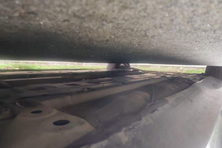 Used Volvo S90 2019 T5 Zhiyuan Edition Chassis Front Right