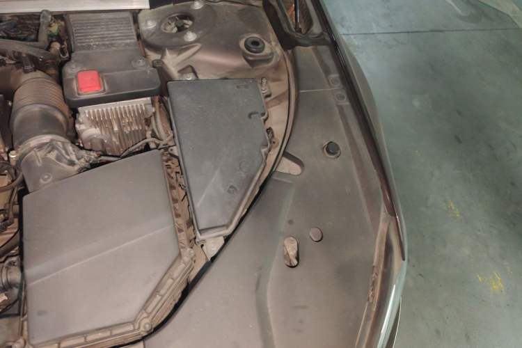 Used Volvo S90 2019 T5 Zhiyi Edition Engine Bay Left