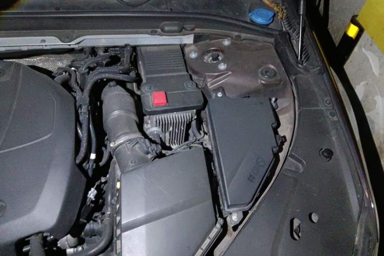 Used Volvo S90 2019 T5 Zhiyi Edition Engine Bay Left