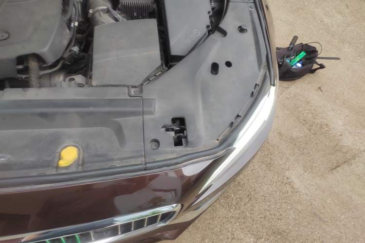 Used Volvo S90 2019 T5 Zhiyuan Edition Engine Bay Left
