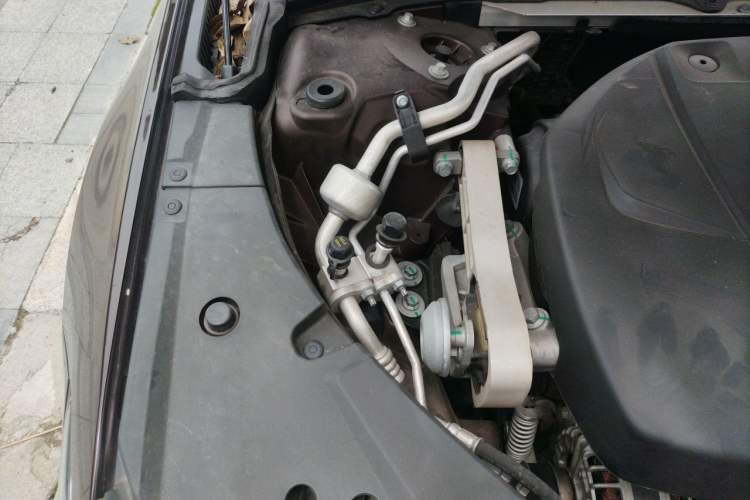 Used Volvo S90 2019 T5 Zhiya Edition Engine Bay Right