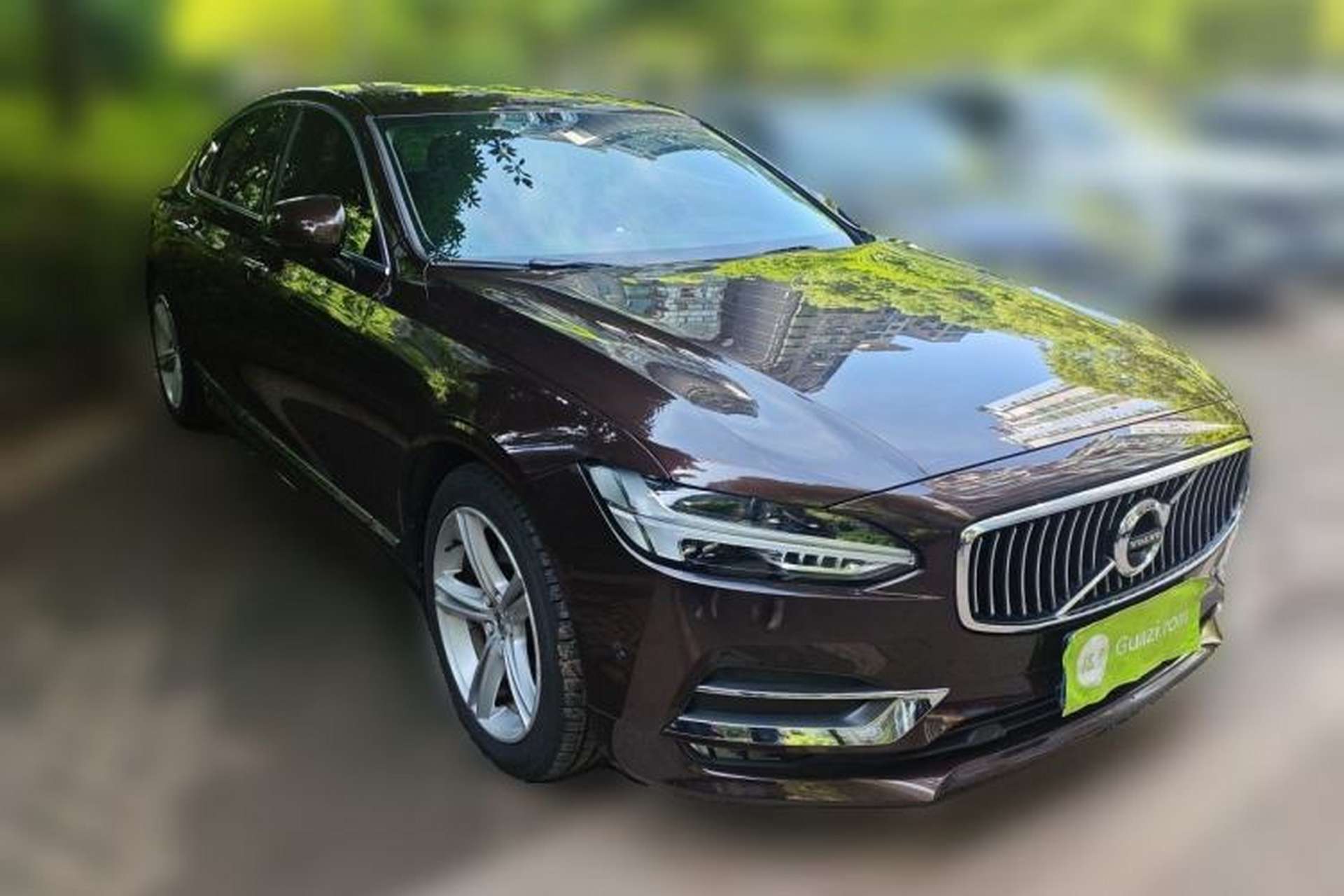 Used Volvo S90 2019 T5 Zhiyuan Edition Front Right 45 Deg