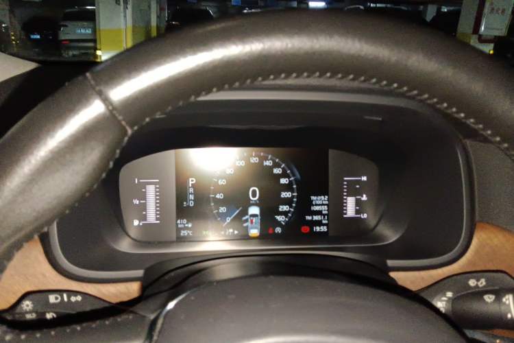 Used Volvo S90 2019 T5 Zhiyi Edition Instrument Cluster