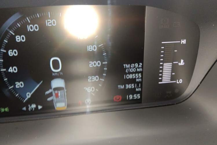 Used Volvo S90 2019 T5 Zhiyi Edition Odometer Close Up