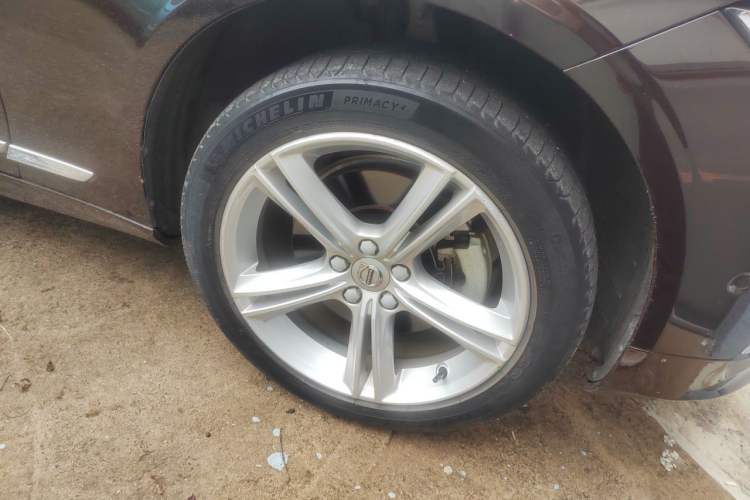 Used Volvo S90 2019 T5 Zhiyuan Edition Right Front Wheel Hub
