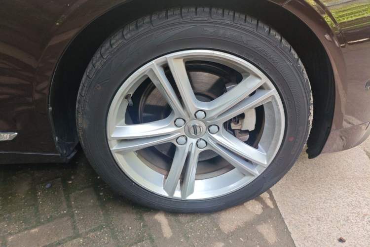 Used Volvo S90 2019 T5 Zhiyuan Edition Right Front Wheel Hub