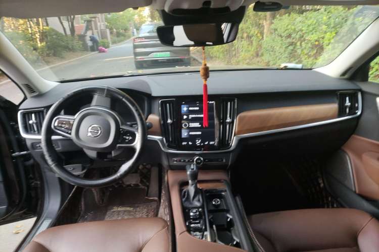 Used Volvo S90 2019 T5 Zhiyi Edition Center Console