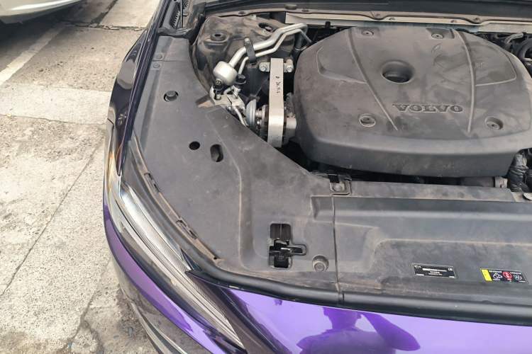 Used Volvo S90 2019 T5 Zhiyi Edition Engine Bay Right