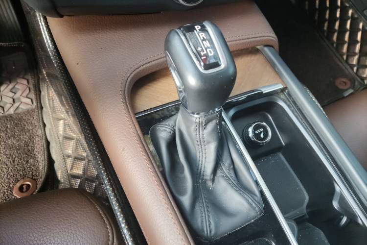 Used Volvo S90 2019 T5 Zhiyi Edition Gear Lever